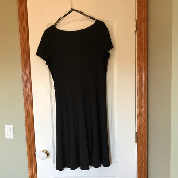 Jessica classic Black short sleeved dress - Picture 5 of 6